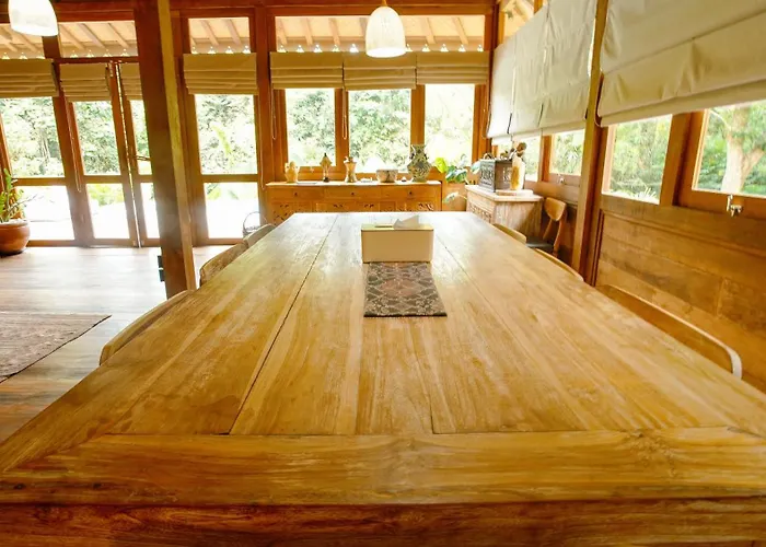 Guest house Rumah Bambu Gladek Dua