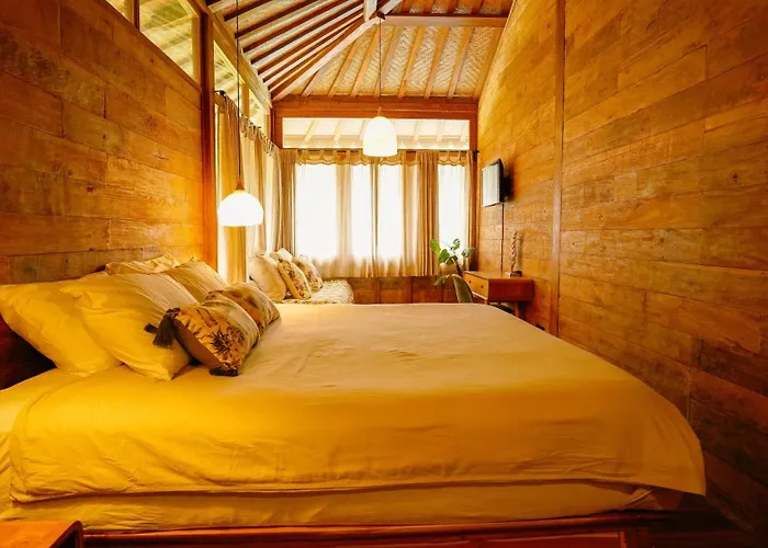 Rumah Bambu Gladek Dua 4*