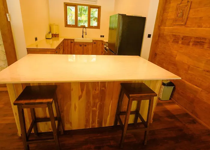 Rumah Bambu Gladek Dua Guest house