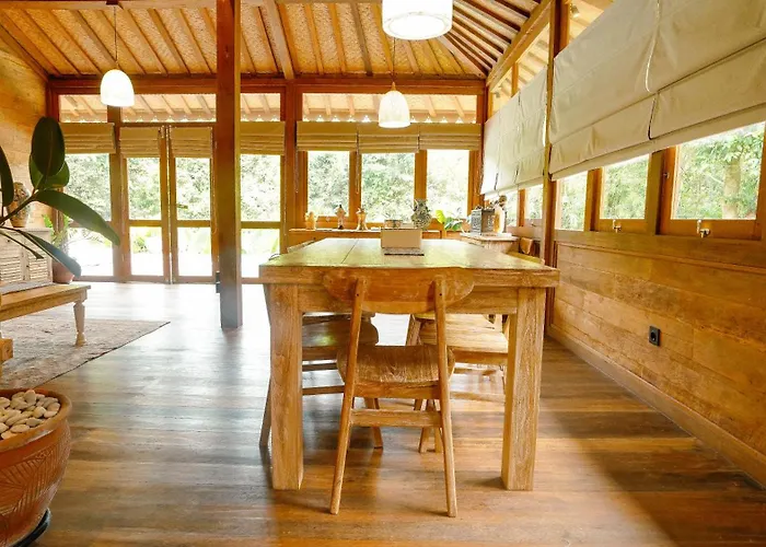 Guest house Rumah Bambu Gladek Dua