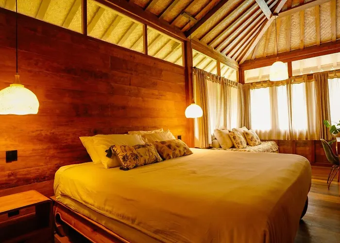 Guest house Rumah Bambu Gladek Dua 4*