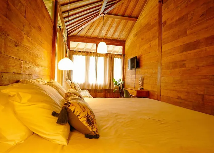 Rumah Bambu Gladek Dua Uluwatu (Bali)