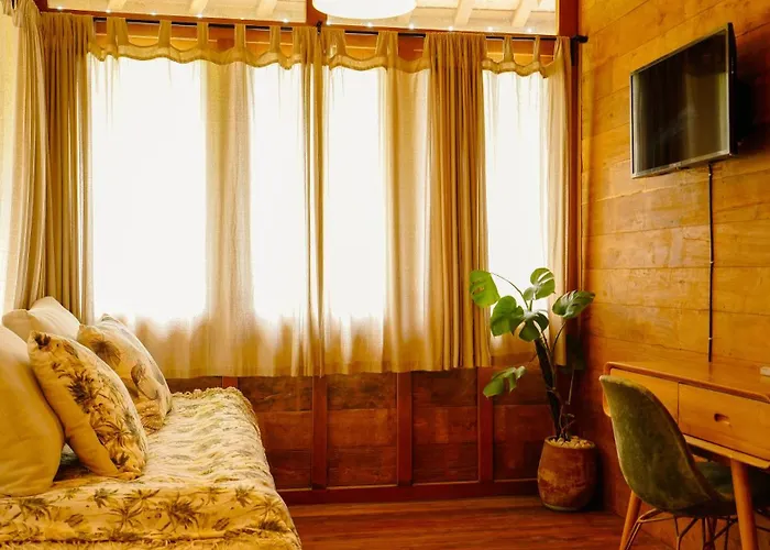 Rumah Bambu Gladek Dua Guest house