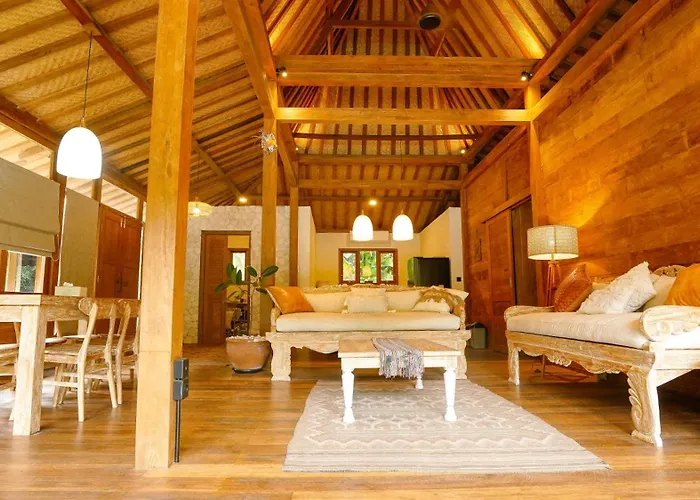 Rumah Bambu Gladek Dua 4*